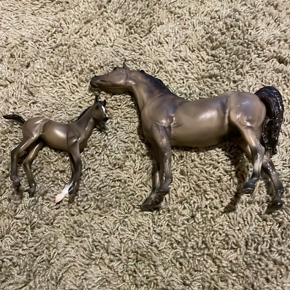Breyer Arabian Mare and Foal set